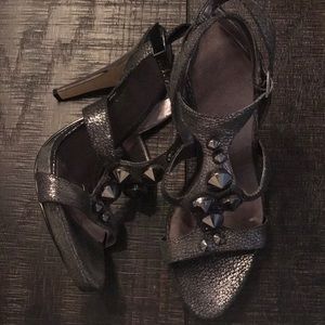 Nine West Pewter Grey heels